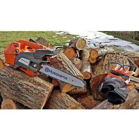 Motosega Da Potatura Husqvarna T435 A Scoppio 35.2cc 2Hp Barra 30cm Con Benzina 4 Motosega Da Potatura Husqvarna T435 A Scoppio 35.2cc 2Hp Barra 30cm Con Benzina - immagine 4