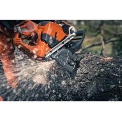 Motosega Husqvarna 592XP Professionale Per Uso Forestale Motore A Scoppio X-Torq 92.7cc 7.5Hp 8 Motosega Husqvarna 592XP Professionale Per Uso Forestale Motore A Scoppio X-Torq 92.7cc 7.5Hp -Husqvarni Negozio 51313251 4