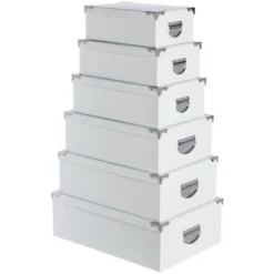 6 Scatole Angolari In Metallo Bianco - Set Di 6 Scatole Angoli In Metallo Bianco, Cartone, Dimensioni 1) L. 28 X L. 19,5 X H. 10,8 Cm 2) L. 32 X L. 21,5 X H. 11,8 Cm 3) L. 36 X L. 24,5 X H. 12,5 Cm 4)