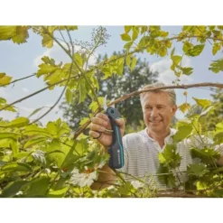 Gardena Cesoie A Batteria AssistCut Diametro Di Taglio 25 Mm 3,6 V - 2,0 Ah Peso: 470 Gr -Husqvarni Negozio 90451716 3